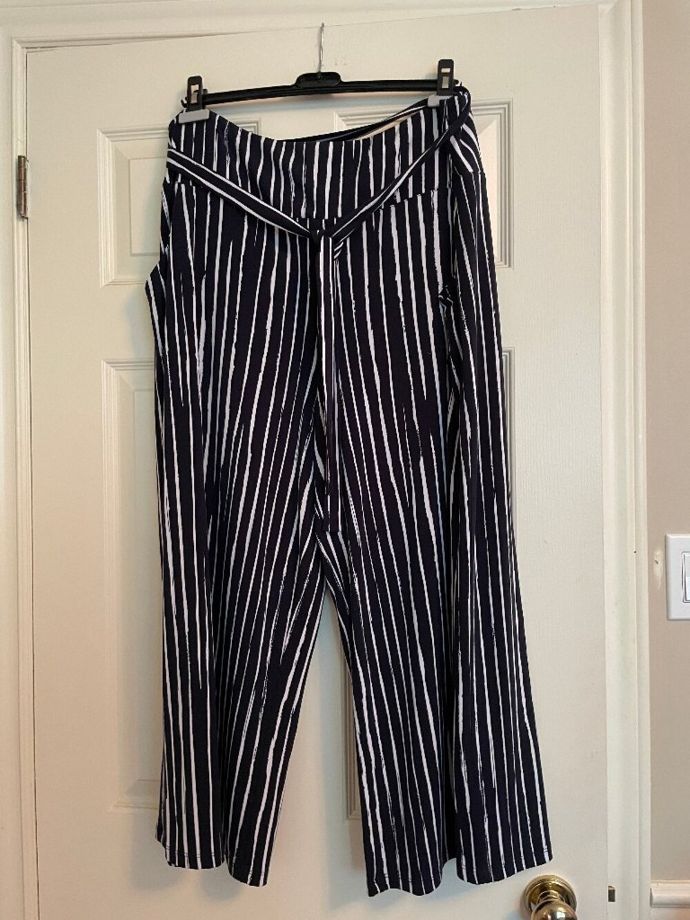 Joseph Ribkoff Wideleg Pants sized 20